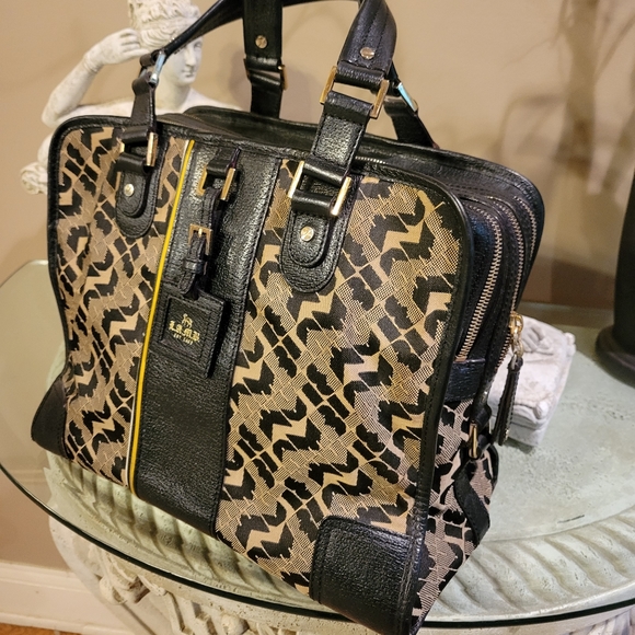 L.A.M.B. Oxford Logo 3 Compartment Zip Bag by Gwen Stefani #169 - Picture 4 of 17